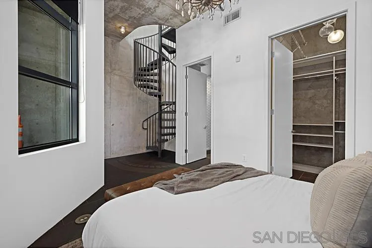 1050 Island Ave 110, San Diego, California 92101 home-pic-16