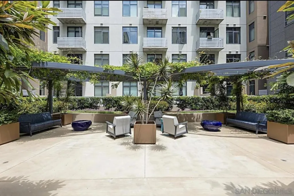 1050 Island Ave 110, San Diego, California 92101 home-pic-25