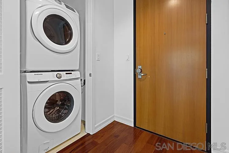 1050 Island Ave 110, San Diego, California 92101 home-pic-18