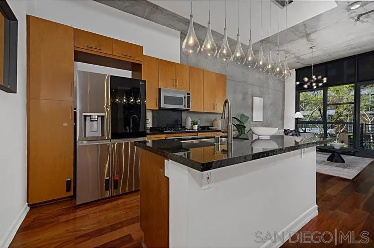 1050 Island Ave 110, San Diego, California 92101 home-pic-3