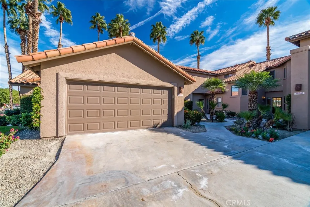 38049 Crocus Lane, Palm Desert, California 92211 home-pic-3