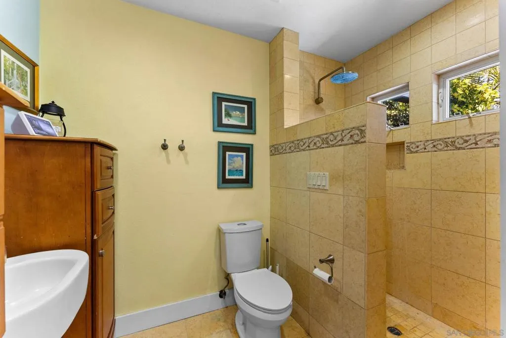 4965 Marlborough Drive, San Diego, California 92116 home-pic-22