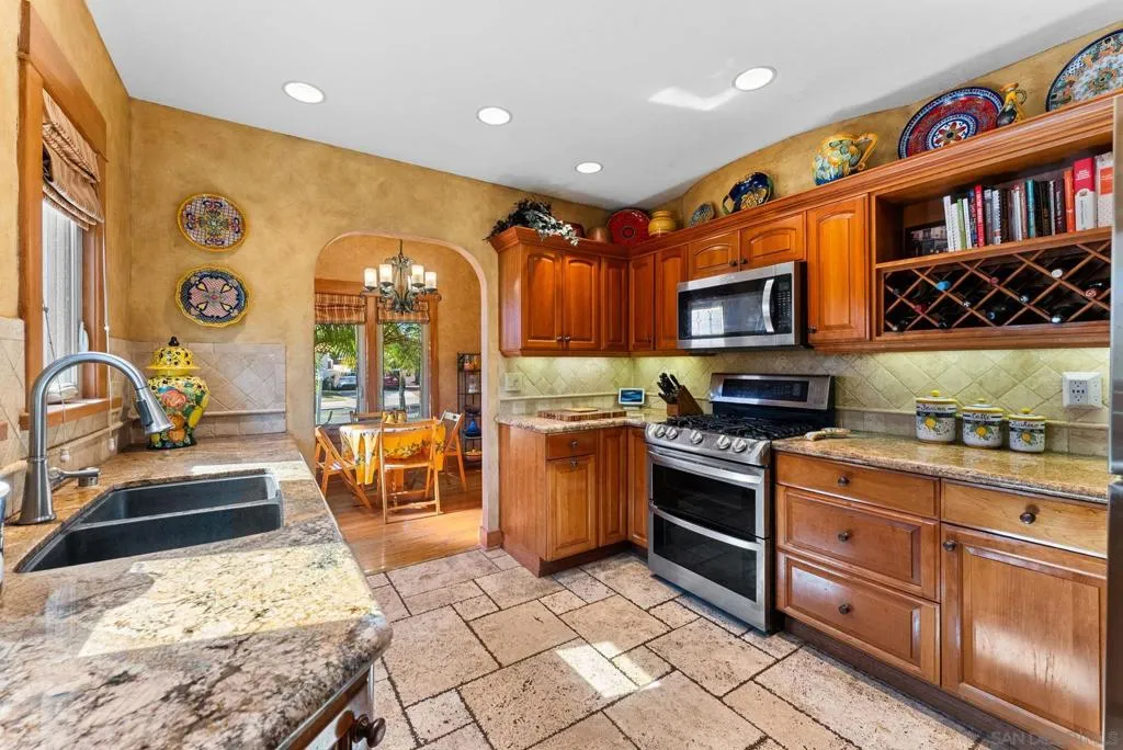 4965 Marlborough Drive, San Diego, California 92116 home-pic-11