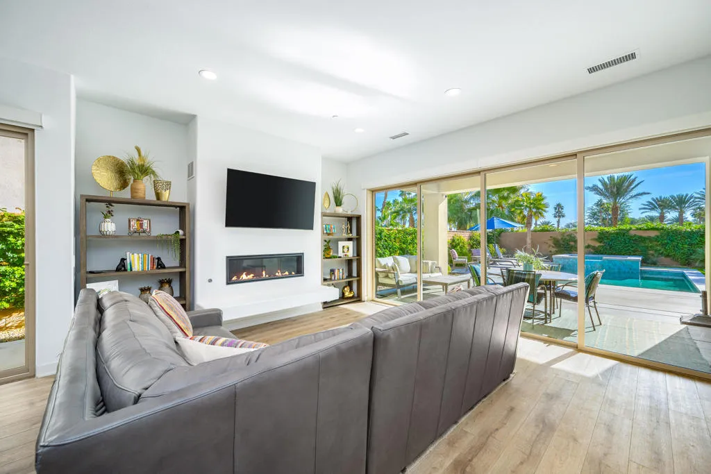 80409 Platinum Way, La Quinta, California 92253 home-pic-8