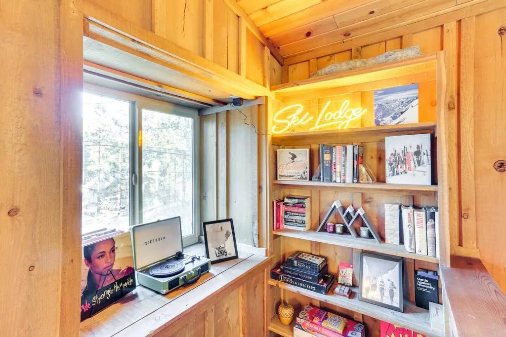 524 W Rainbow Boulevard, Big Bear, California 92314 home-pic-18