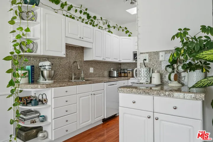 2621 Centinela Avenue 16, Santa Monica, California 90405