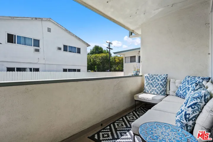 2621 Centinela Avenue 16, Santa Monica, California 90405
