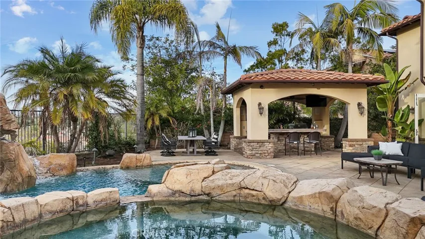 33 Basilica, Ladera Ranch, California 92694