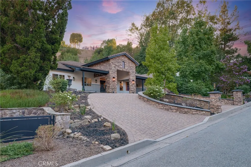 235 Verbena Lane, Brea, California 92823 home-pic-2