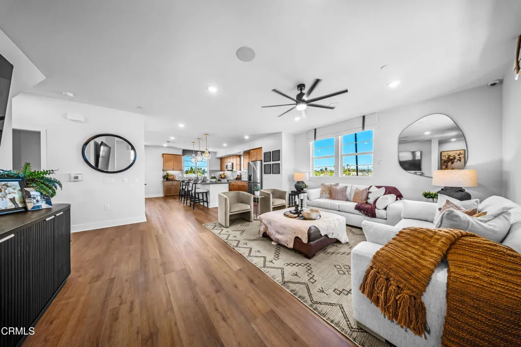 2870 Via Dolomito, Camarillo, California 93012 home-pic-4