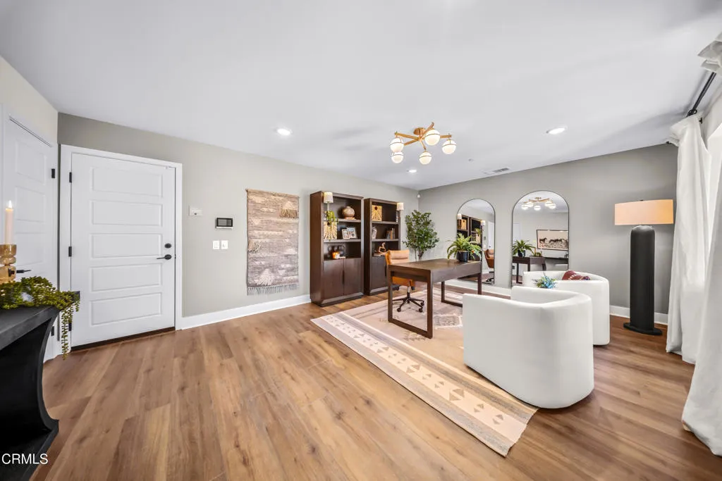 2870 Via Dolomito, Camarillo, California 93012 home-pic-2