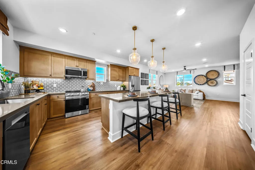 2870 Via Dolomito, Camarillo, California 93012 home-pic-9