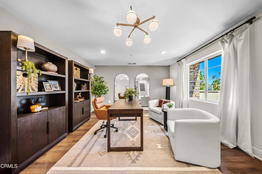 2870 Via Dolomito, Camarillo, California 93012 home-pic-1