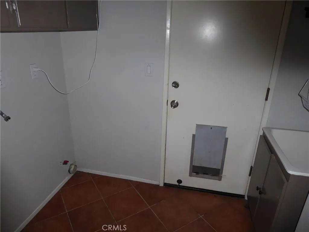 27069 Dawnview Court, Corona, California 92883 home-pic-15