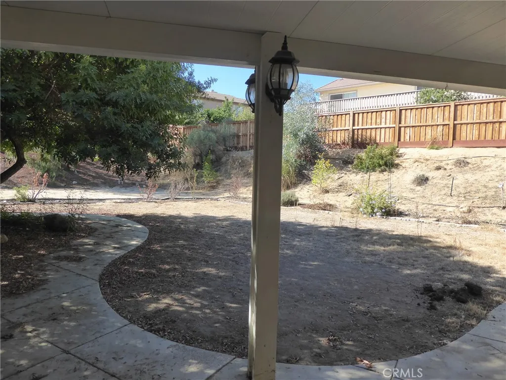 27069 Dawnview Court, Corona, California 92883 home-pic-36
