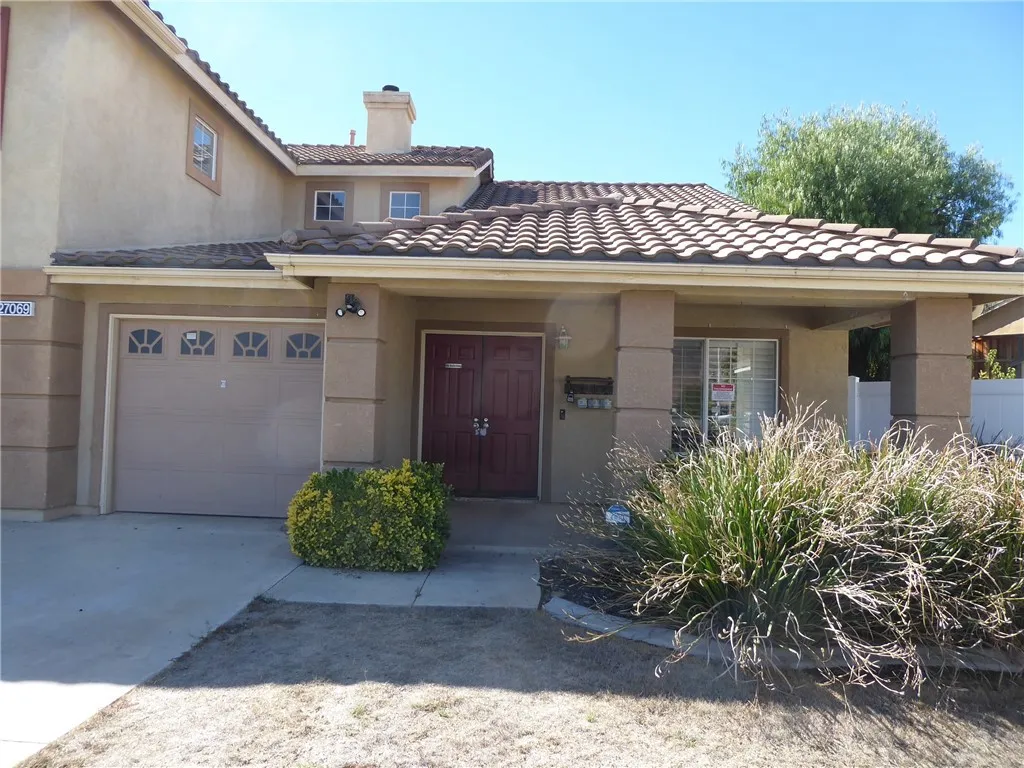 27069 Dawnview Court, Corona, California 92883 home-pic-3