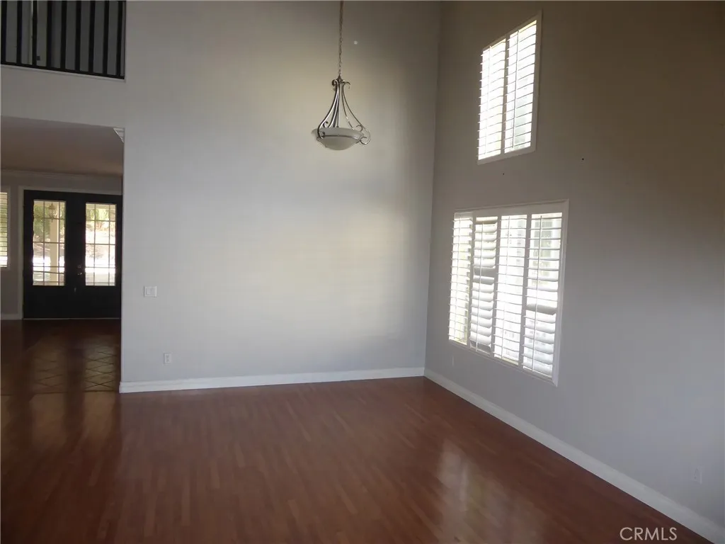 27069 Dawnview Court, Corona, California 92883 home-pic-6