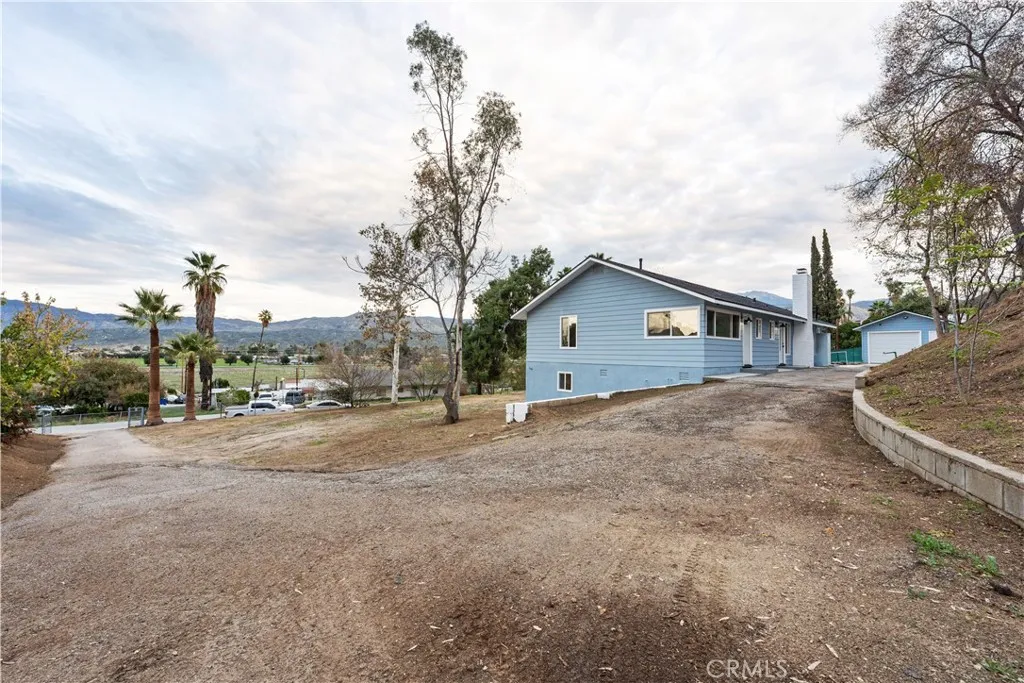 44275 Hillcrest Lane, Hemet, California 92544 home-pic-37