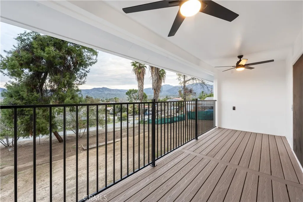 44275 Hillcrest Lane, Hemet, California 92544 home-pic-12