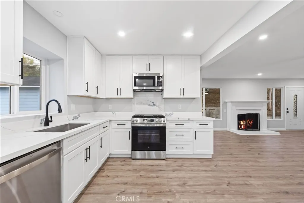 44275 Hillcrest Lane, Hemet, California 92544 home-pic-9