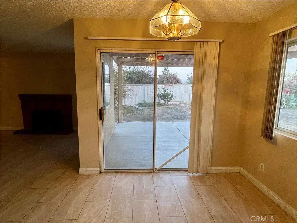 3100 Jeannie Cmn, Santa Ana, California 92703 home-pic-11