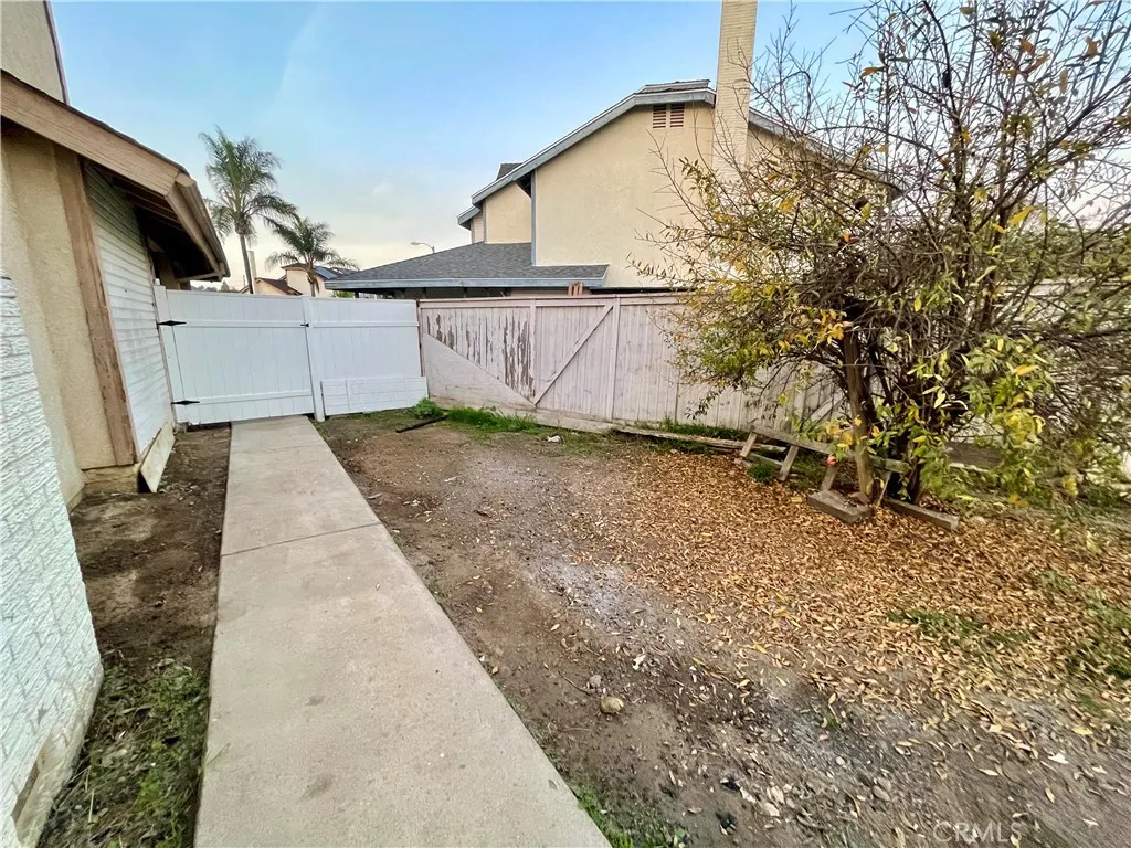 3100 Jeannie Cmn, Santa Ana, California 92703 home-pic-17
