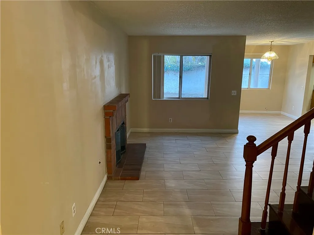 3100 Jeannie Cmn, Santa Ana, California 92703 home-pic-4