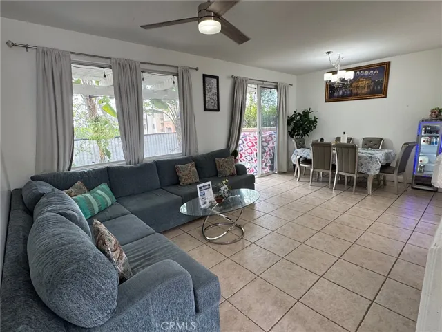 229 Seacountry, Rancho Santa Margarita, California 92688