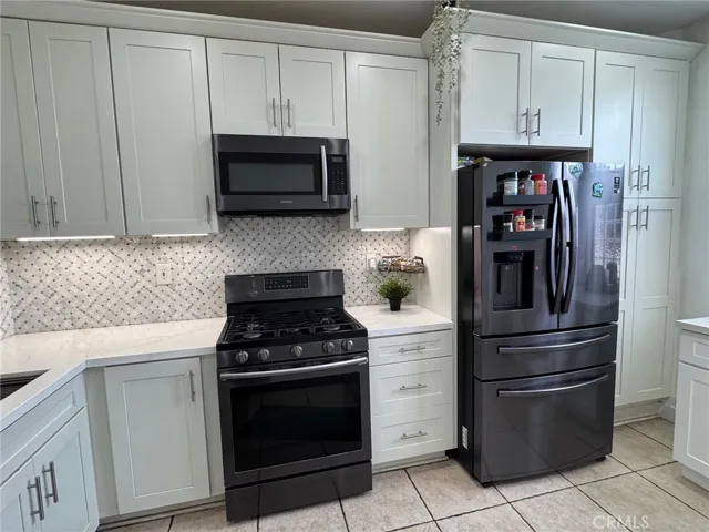 229 Seacountry, Rancho Santa Margarita, California 92688