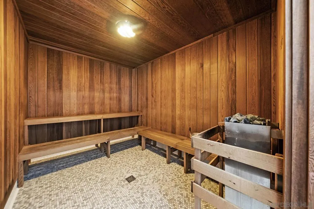 325 7th Ave 1901, San Diego, California 92101 home-pic-36