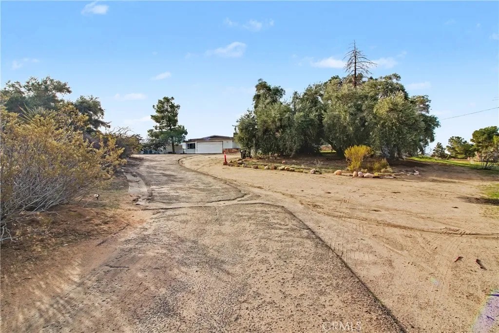 14798 Keota Road, Apple Valley, California 92307 home-pic-23