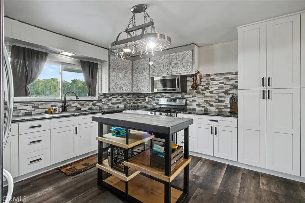 14798 Keota Road, Apple Valley, California 92307 home-pic-6