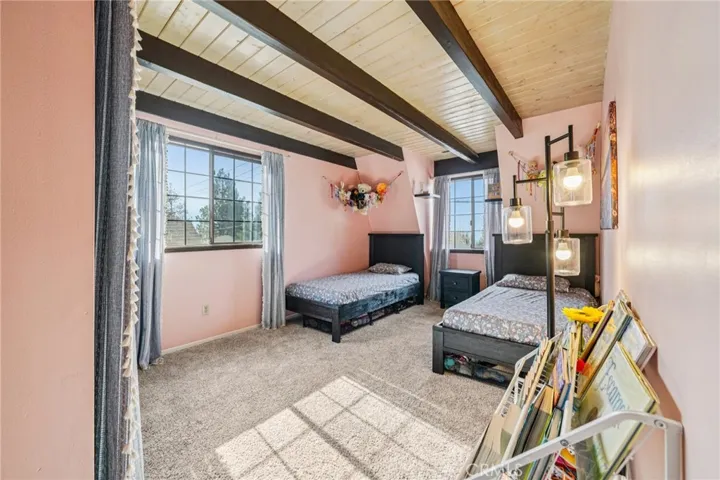 1823 Nob Hill Drive, Running Springs, California 92382