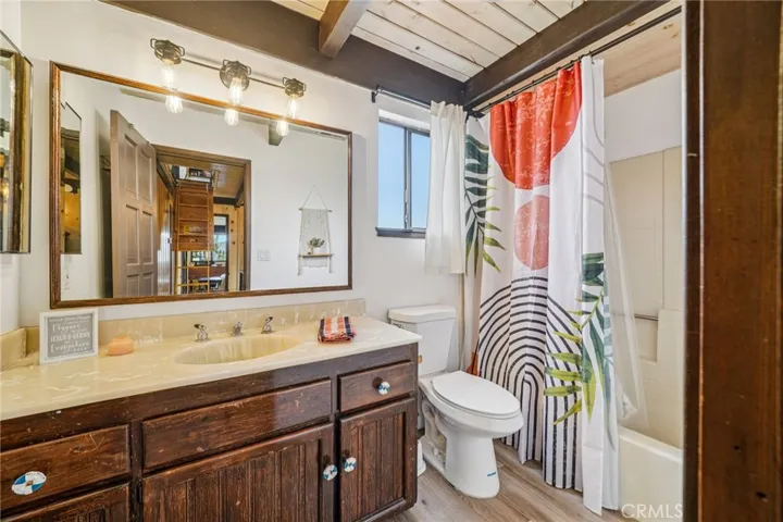 1823 Nob Hill Drive, Running Springs, California 92382