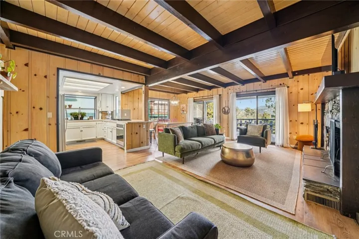 1823 Nob Hill Drive, Running Springs, California 92382