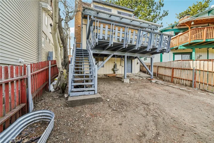 1823 Nob Hill Drive, Running Springs, California 92382