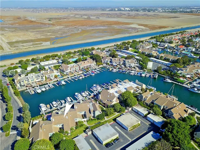 3861 Aruba Circle, Huntington Beach, California 92649