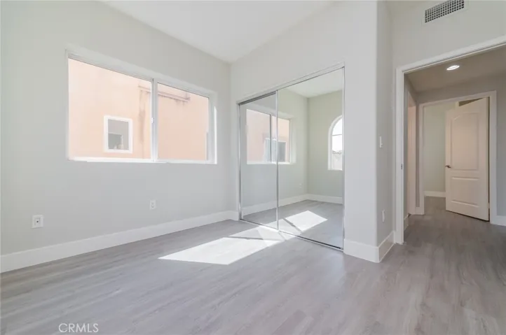 5719 Camellia 102, North Hollywood, California 91601