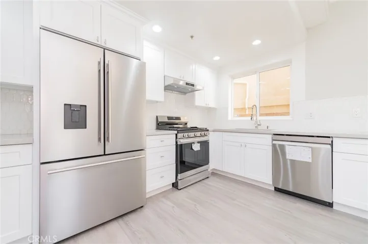 5719 Camellia 102, North Hollywood, California 91601