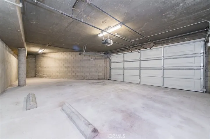5719 Camellia 102, North Hollywood, California 91601