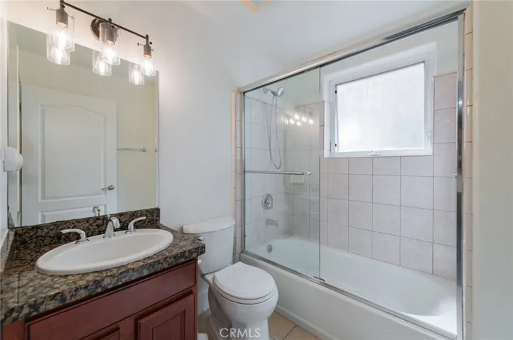5719 Camellia 102, North Hollywood, California 91601