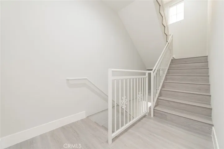 5719 Camellia 102, North Hollywood, California 91601