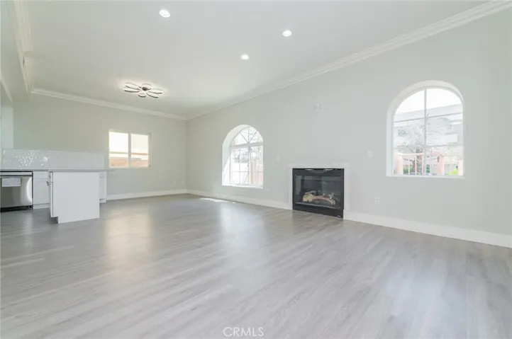 5719 Camellia 102, North Hollywood, California 91601