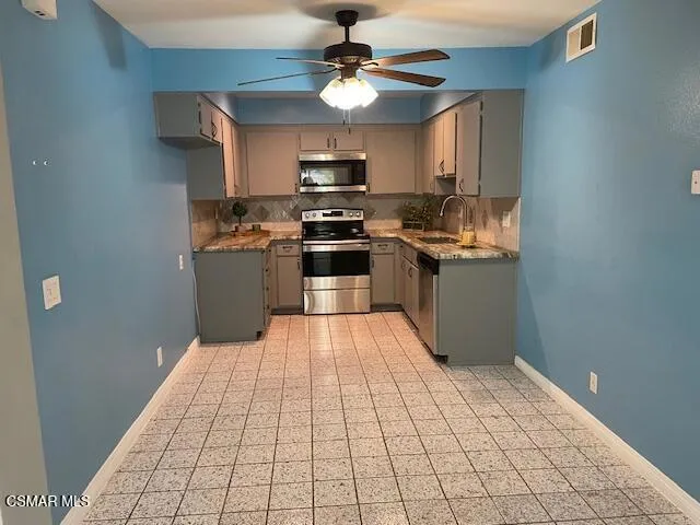 1256 Patricia Avenue 10, Simi Valley, California 93065 home-pic-21