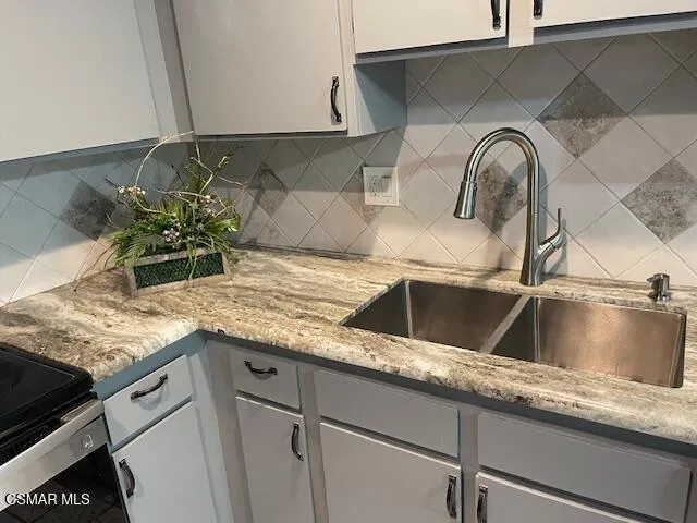 1256 Patricia Avenue 10, Simi Valley, California 93065 home-pic-8