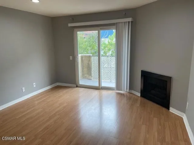 1256 Patricia Avenue 10, Simi Valley, California 93065 home-pic-4