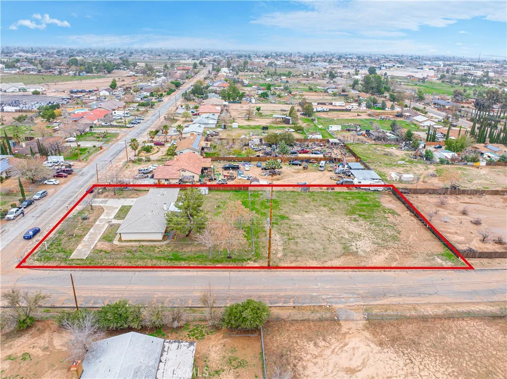 9239 Hickory Avenue, Hesperia, California 92345 home-pic-40