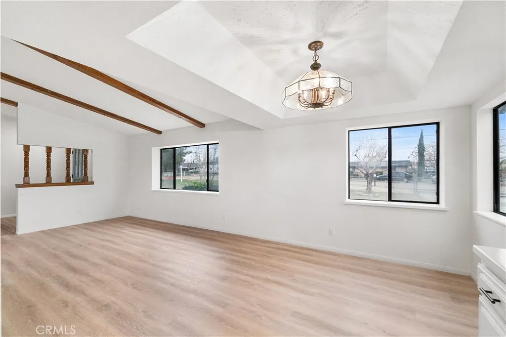 9239 Hickory Avenue, Hesperia, California 92345 home-pic-20