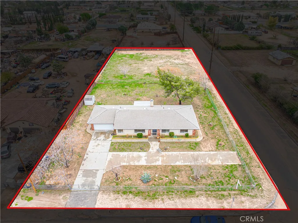 9239 Hickory Avenue, Hesperia, California 92345 home-pic-12
