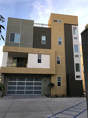 789 Leeward Way, Costa Mesa, California 92627